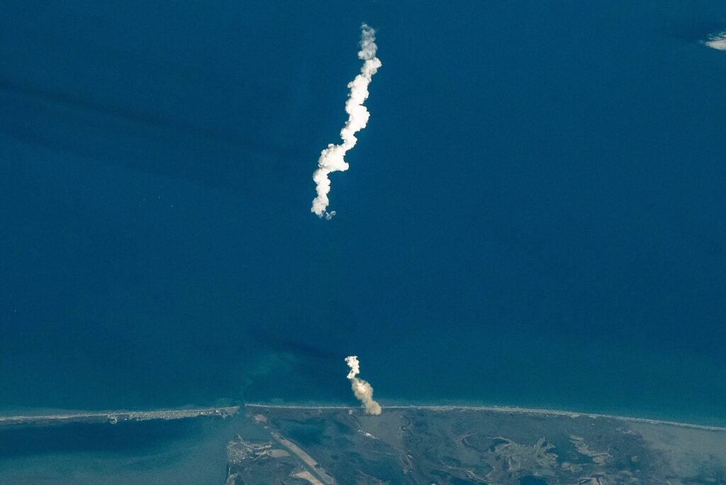 How Starship’s First Orbital Flight Deployed 26 Starlink V3 Satellites